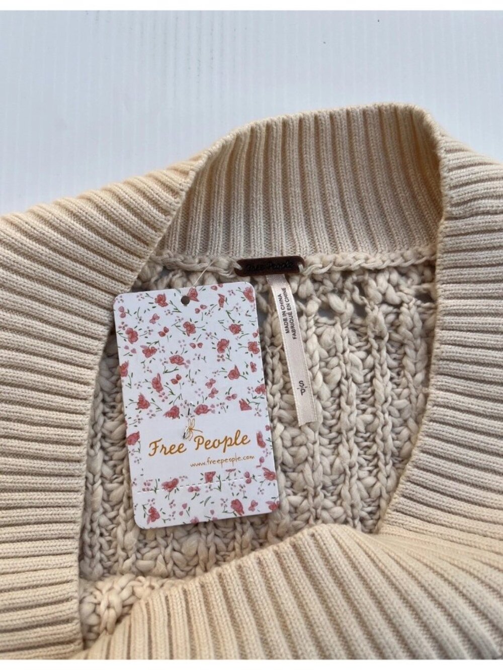 Free People Pandora’s Boatneck Chunky Knit Sweater Ivory Size M NWT Flaw - Picture 10 of 14
